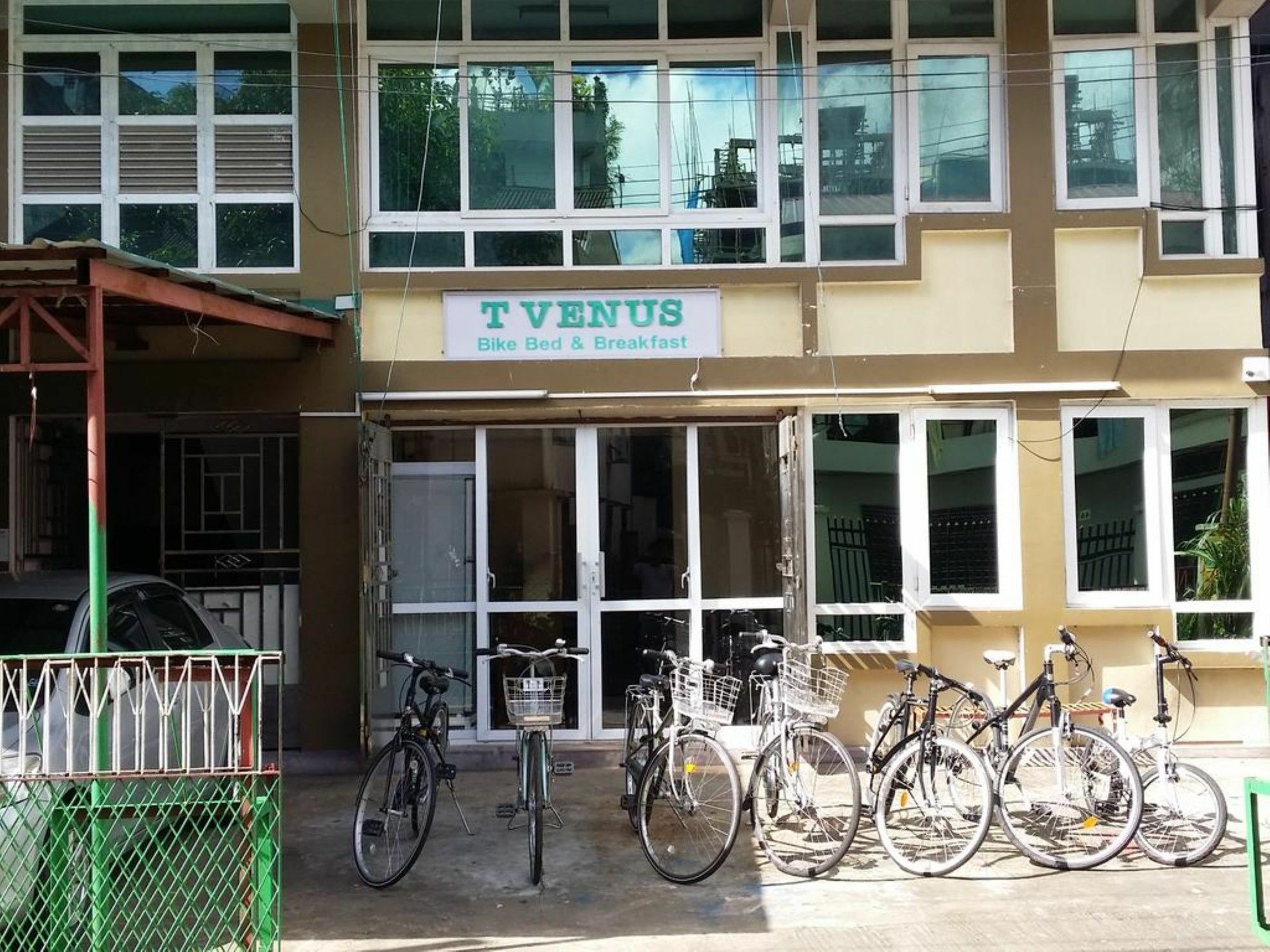 ヤンゴン T Venusホステル エクステリア 写真